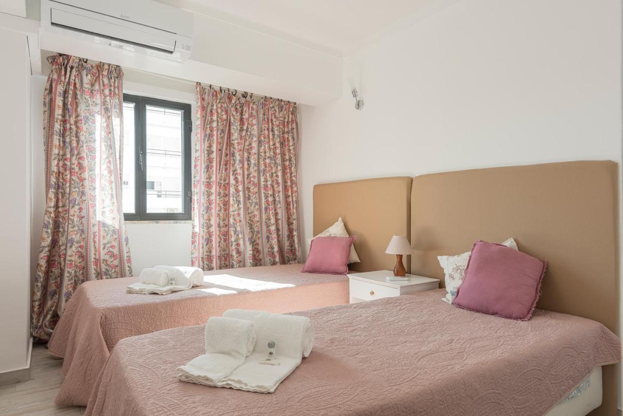 Chantal Apartment - Near The Beach - Quarteira Buitenkant foto